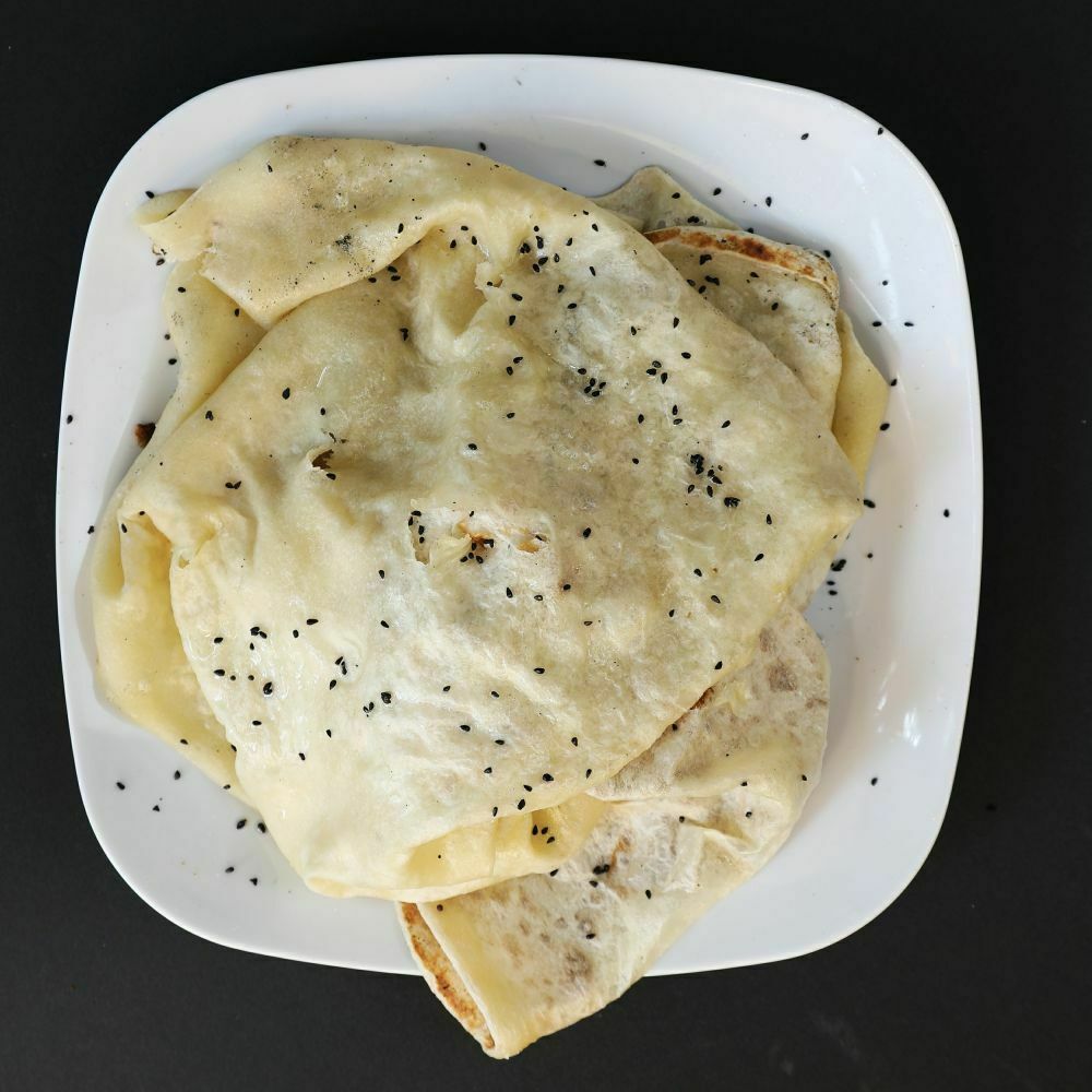 خبز رطب كبير